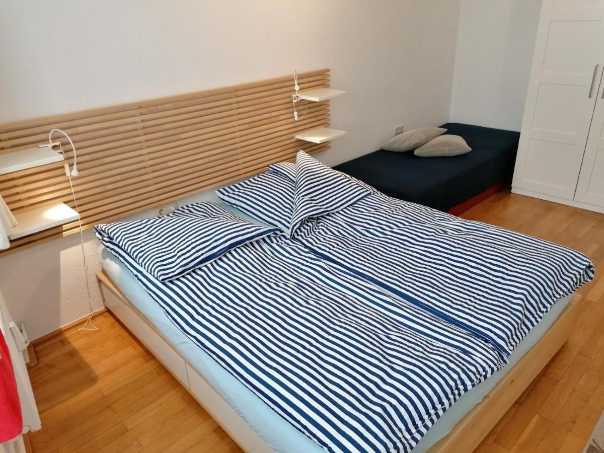 Korner 1 Mit Terrasse & Parkplatz - Abc27 By Abcwismar Appartement Buitenkant foto
